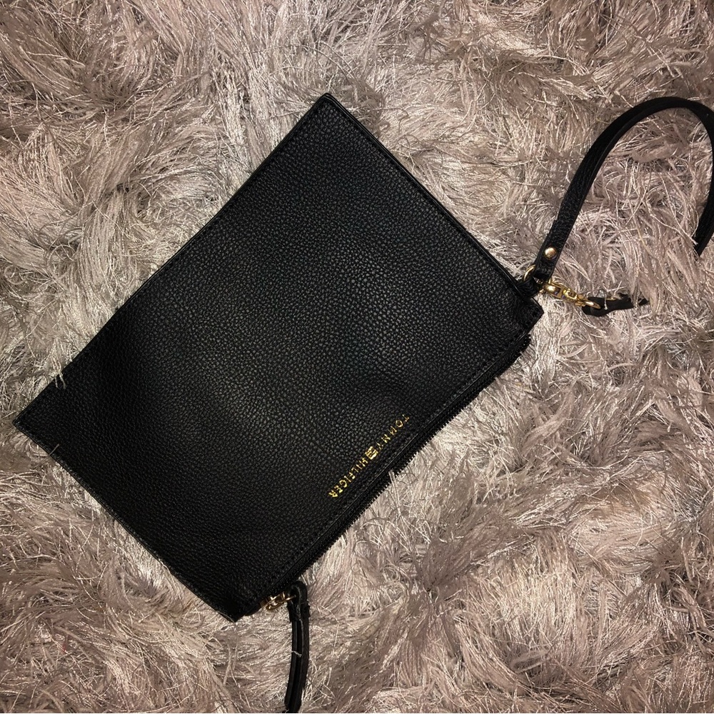 Tommy Hilfiger wristlet
